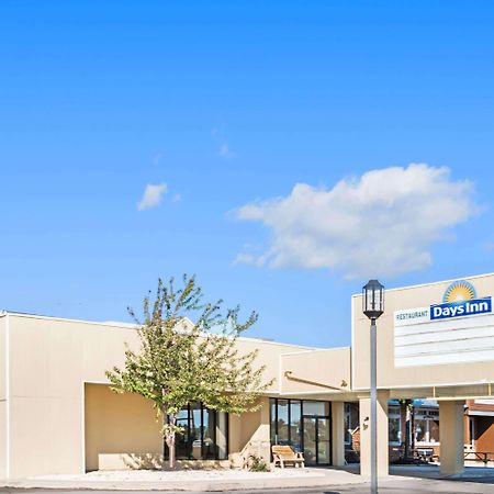 Days Inn By Wyndham Henrietta/Rochester Area Extérieur photo