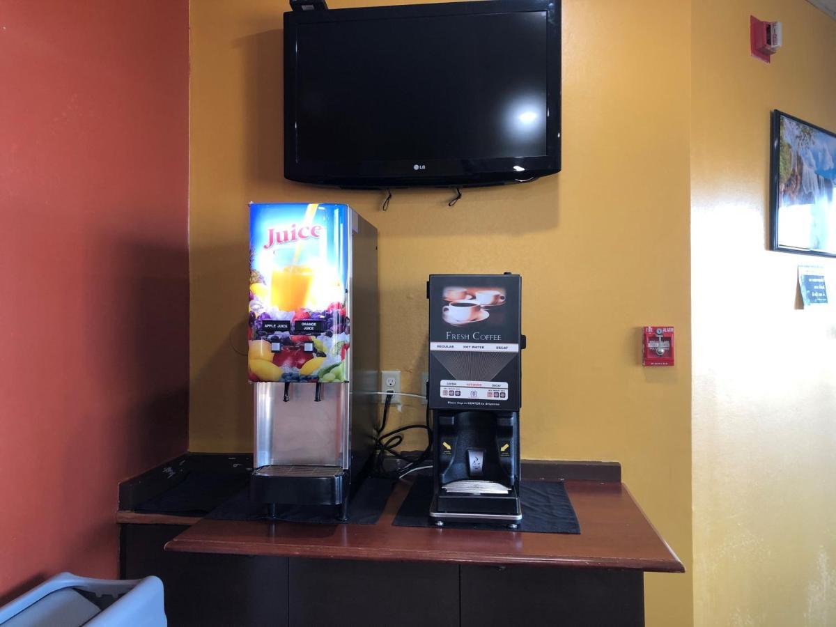 Days Inn By Wyndham Henrietta/Rochester Area Extérieur photo